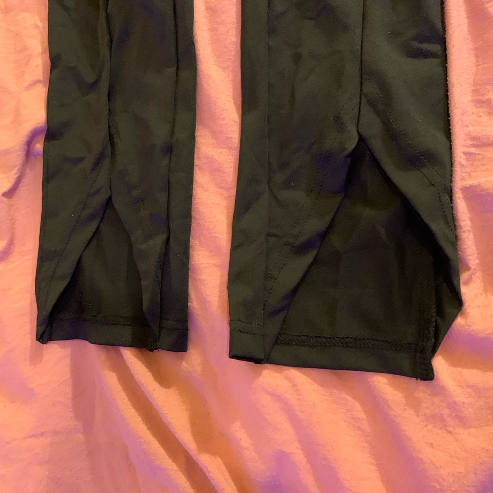 Black Women's Ribbed High-Waist Leggings - Picture 3 of 3